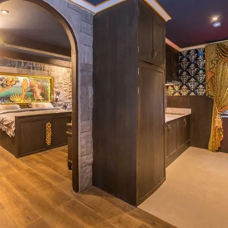 Castle Suites