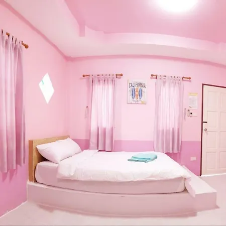 โรงแรม Mawin House เกาะล้าน 2*
