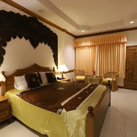 Hotel Right Spot *