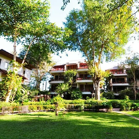 Resort Birds And Bees Pattaya