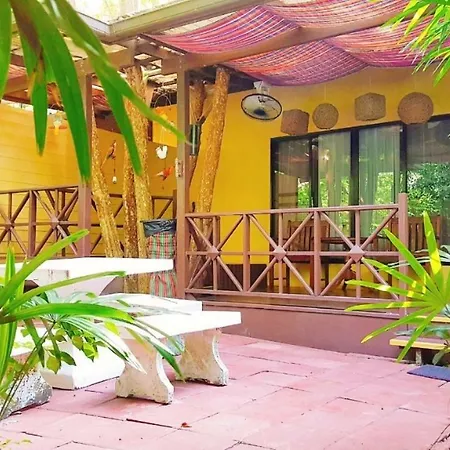 Birds And Bees Resort