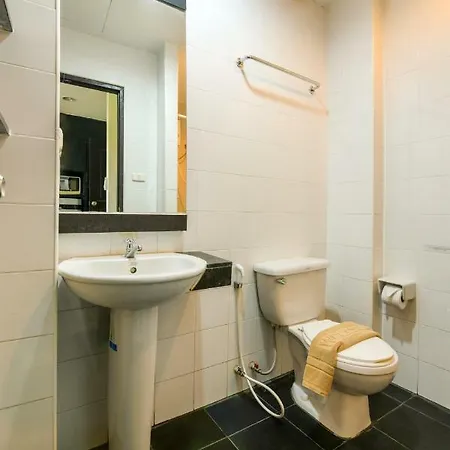 Oyo 273 M Place โรงแรม