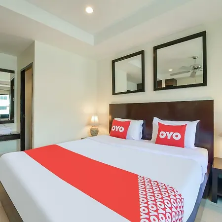 โรงแรม Oyo 273 M Place 2*