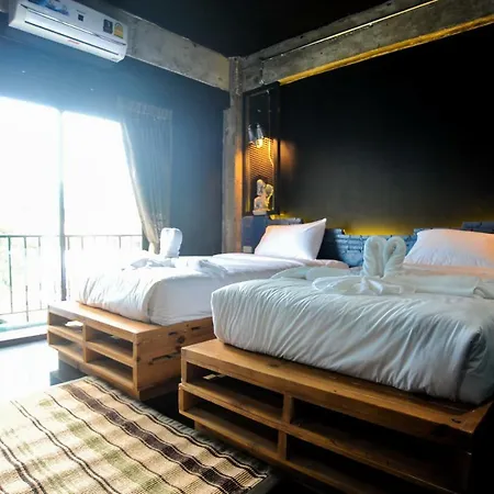 Nine Blue โรงแรม