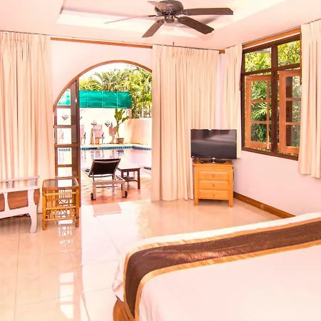 Villa Grand Condo Lotus Pool Villa Near The Beach Pattaya