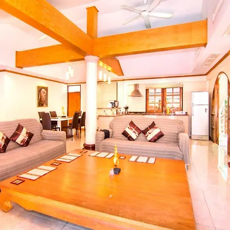 Grand Condo Lotus Pool Villa Near The Beach