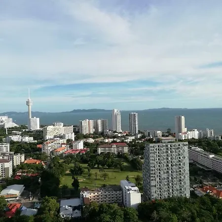 The Peak Towers Sea View อพาร์ทเม้น Pattaya