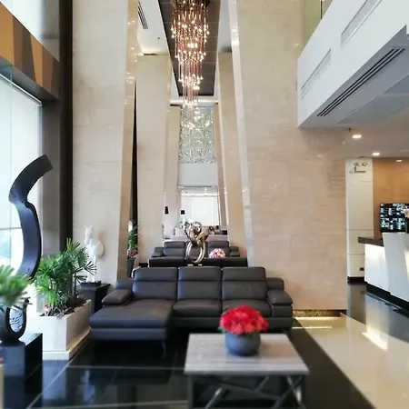 The Peak Towers Sea View อพาร์ทเม้น