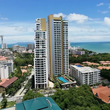 The Peak Towers Sea View อพาร์ทเม้น