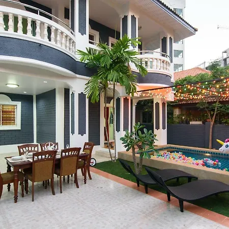 Exquisite Pool D บ้านพัก Pattaya