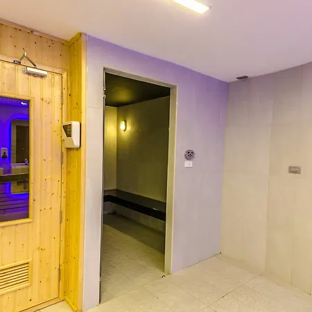 Ccr Managed By Aha Smartstay Aparthotel 4*