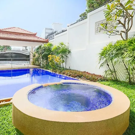 Avoca Pool * Pattaya