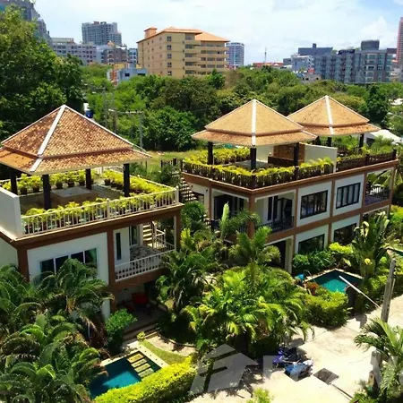 Private Pool & Jacuzzi Villa, Phratumnak, - 600m From The Beach, 711 Nearby * Pattaya