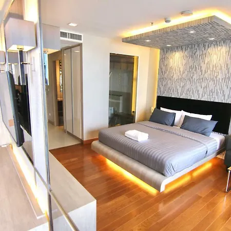 Apartment Luxurious Beachfront