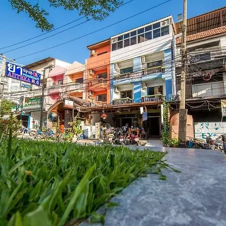 Guest house Nong 3*
