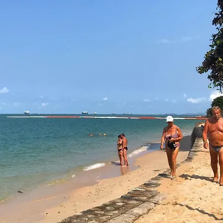 Green Beach โรงแรม