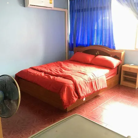 บ้านพัก เดอะ จอลลี่ โรเจอร์