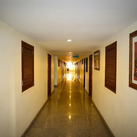 Rajadhani 3* Pattaya