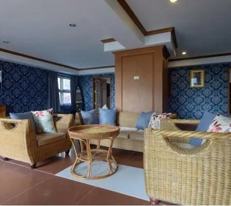 Rajadhani โรงแรม 3*