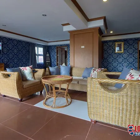 โรงแรม Rajadhani 3*