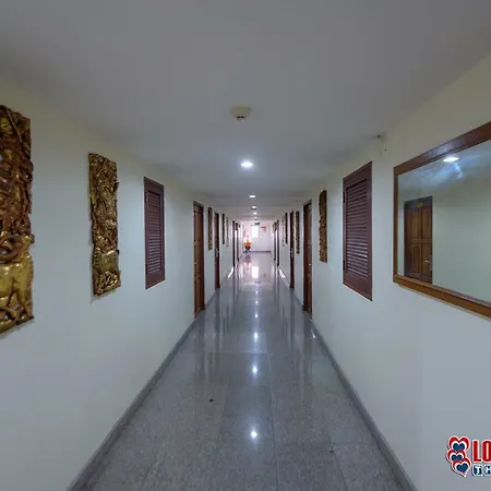 Rajadhani โรงแรม