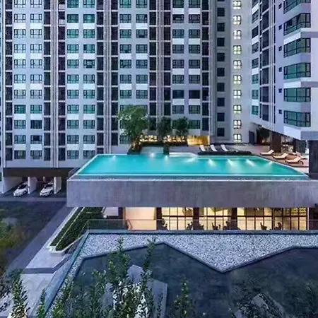 Apartment The Base