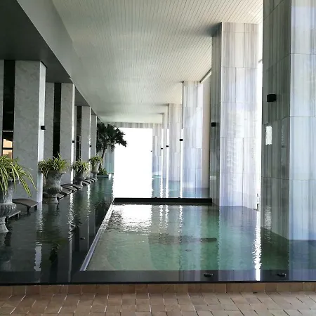 The Riviera Wongamat Hong Apartment *
