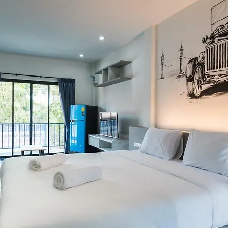 Nine Blue โรงแรม 3*