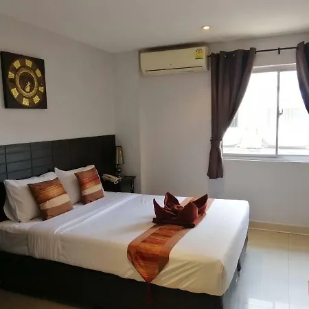 อพาร์ทเม้น Montana Court Pattaya