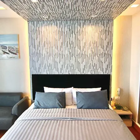 Apartment Luxurious Beachfront Pattaya