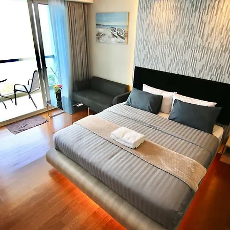 Luxurious Beachfront Apartment Pattaya