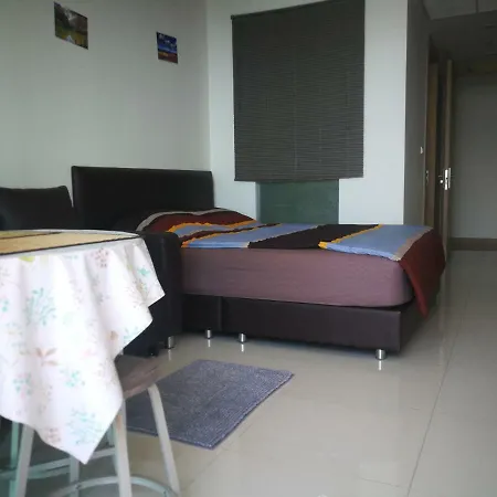 The Riviera Wongamat Hong Apartment Pattaya
