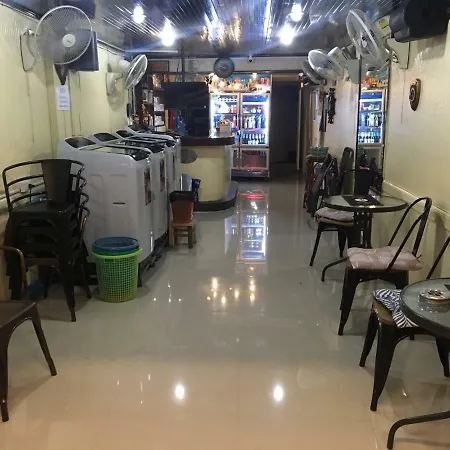 เดอะ จอลลี่ โรเจอร์ บ้านพัก