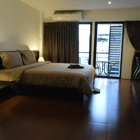 Hideaway And Bar Guest house Pattaya