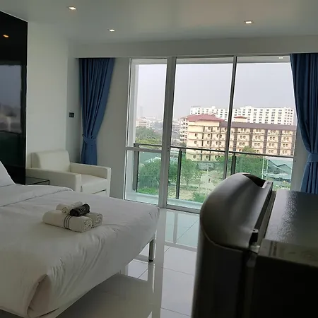 City Center Deluxue Studio 712 โรงแรม