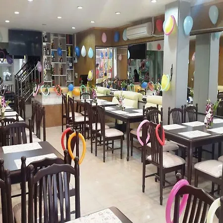 New Pind Balluchi Hotel