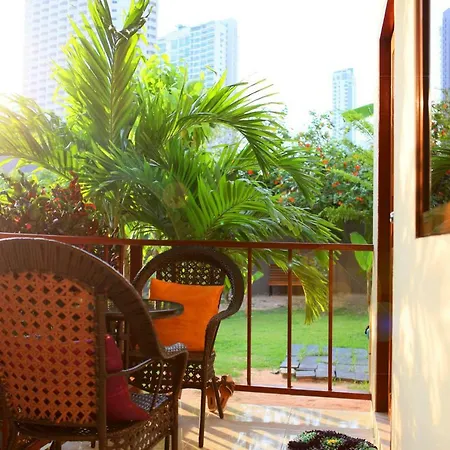 โรงแรม Green Beach 3*