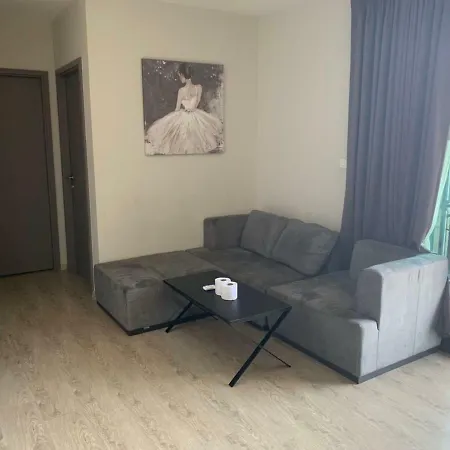 Apartment The Base