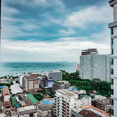 อพาร์ทเม้น The Base By Pattaya