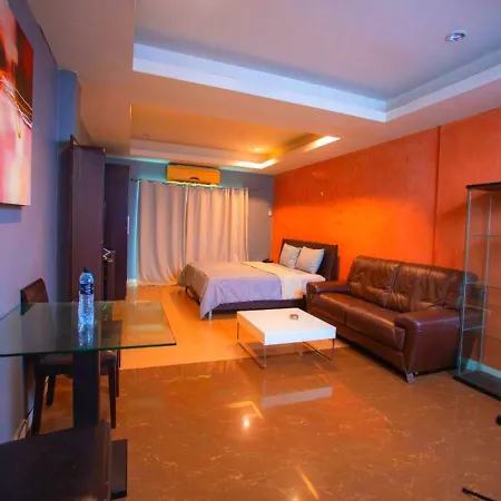 โรงแรม Del Mar Walking Street Pattaya
