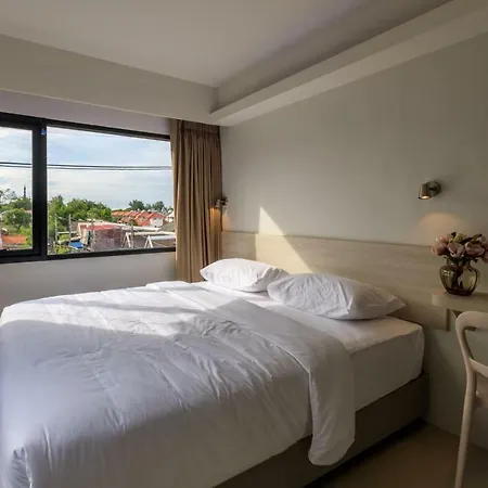 Prima House Pattaya. โรงแรม 4*