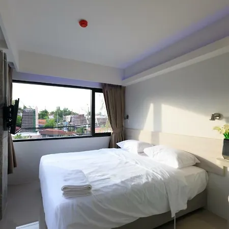 Prima House Pattaya. โรงแรม
