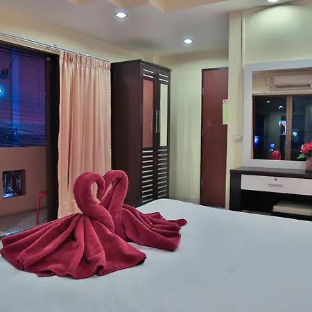 Harrys Bar & Restaurant โรงแรม Pattaya