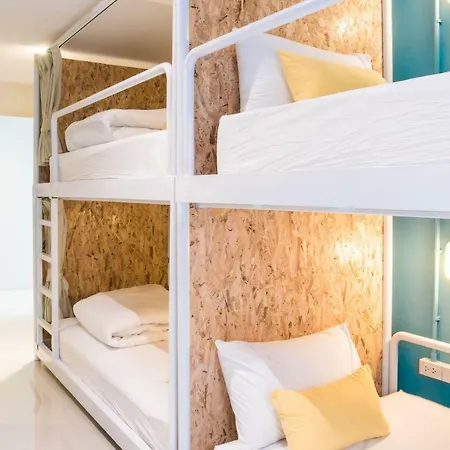 ที่พัก Bed N Bev