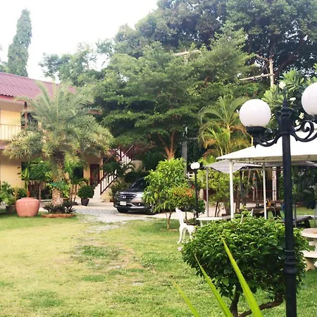 โรงแรม Green Beach 3*