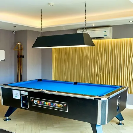 อพาร์ทเม้น Pattaya Jomtien Apartments L Guest Friendly L Waterpark Gym Sauna Jacuzzi *