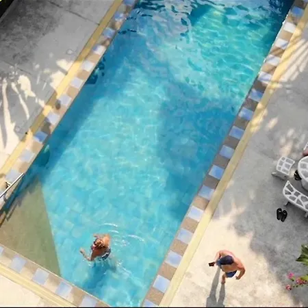 โรงแรม Green Beach 3*