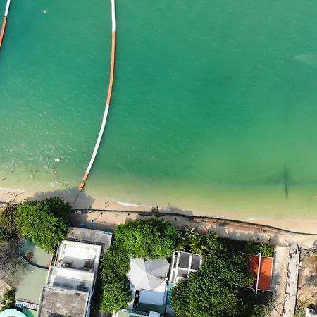 Green Beach โรงแรม Pattaya