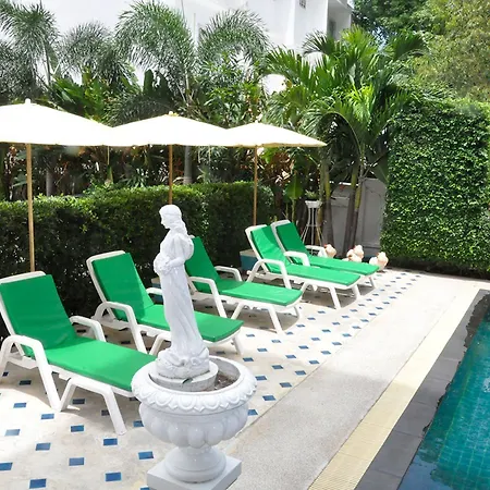 Oyo 75367 Ud Pattaya Hotel 4*