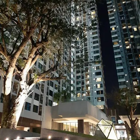 The Base By Nana Apartment *